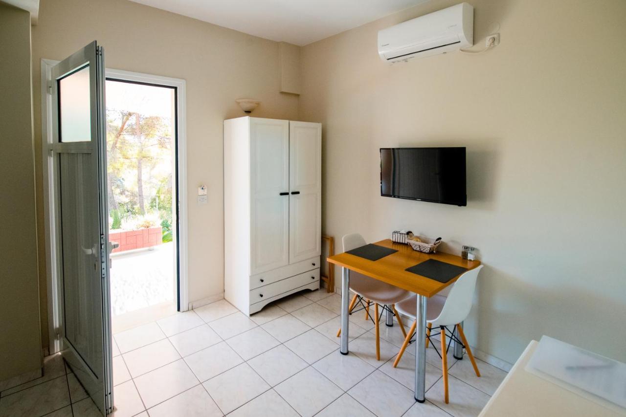 Pessada Bay Studios And Apartments Pesádha Dış mekan fotoğraf